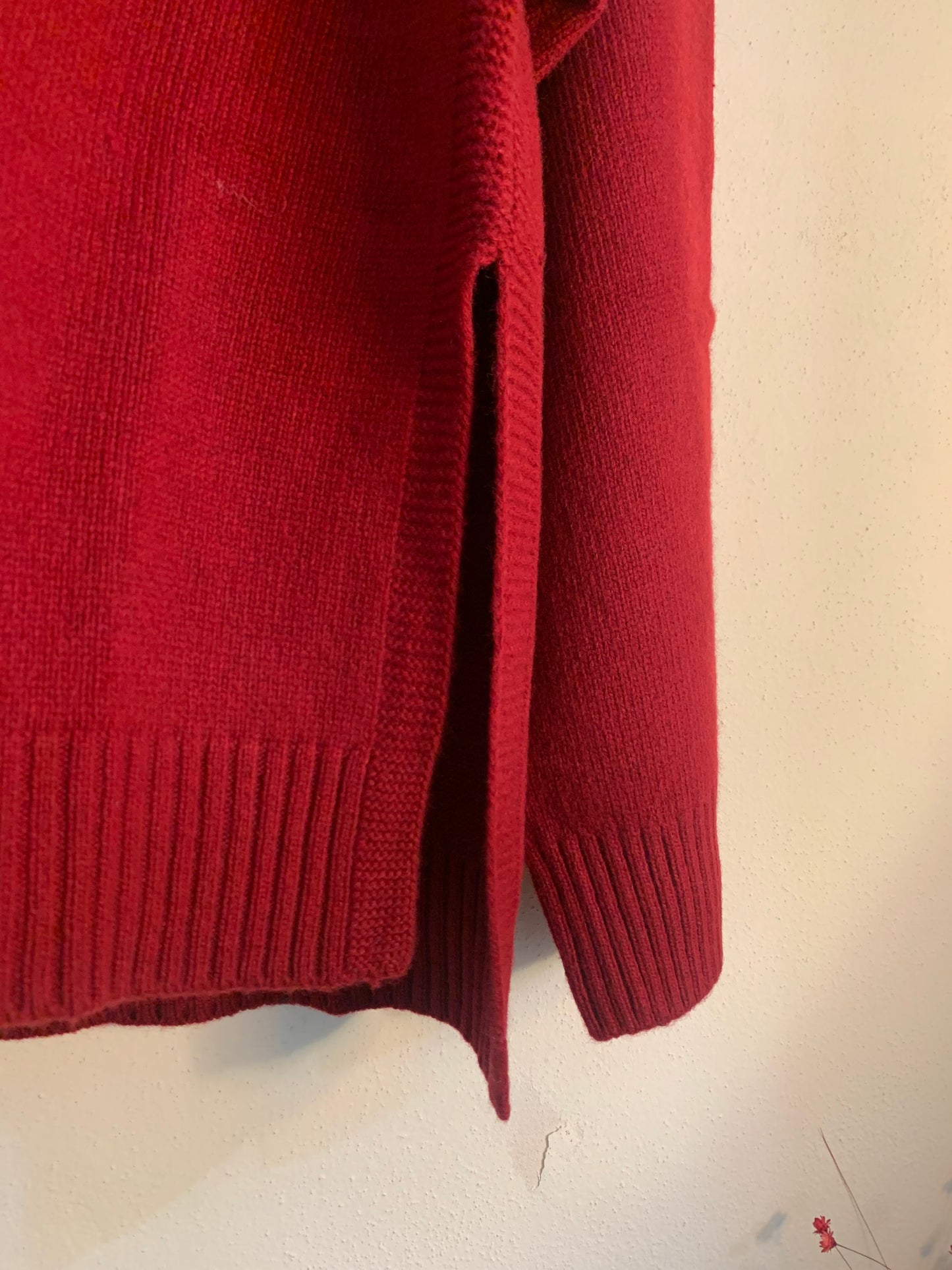 Maglione profondo rosso